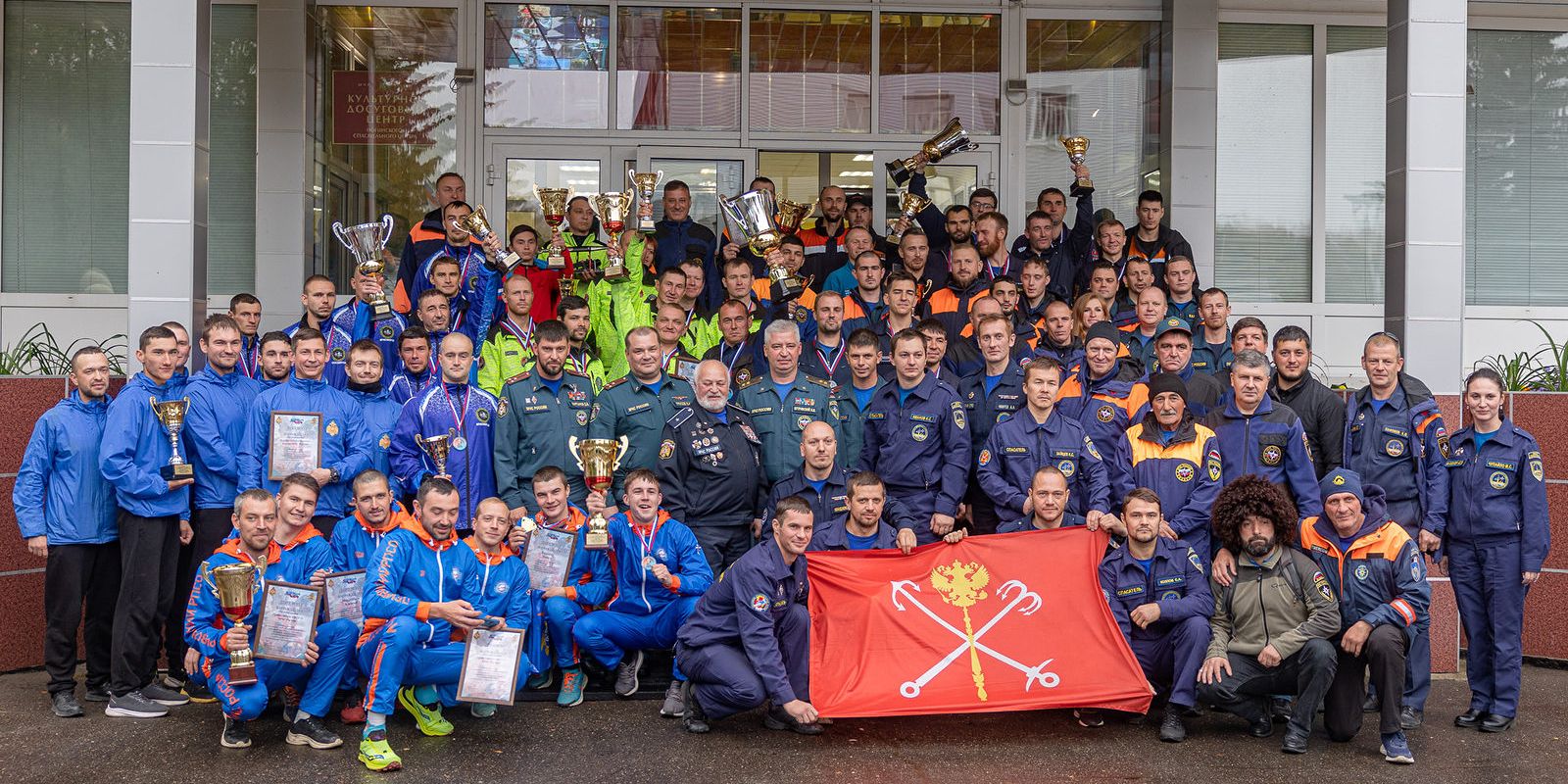 Сборная Москвы завоевала серебро на чемпионате по многоборью спасателей